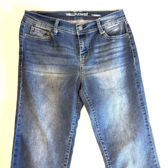 Wallflower The Legendary Fit Bootcut Jeans Size 10 Blue Distressed - Picture 2 of 6